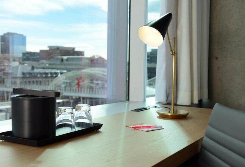 장애인을 위한 스탠다드 룸, Indigo Denver Downtown  Union Station, An Ihg