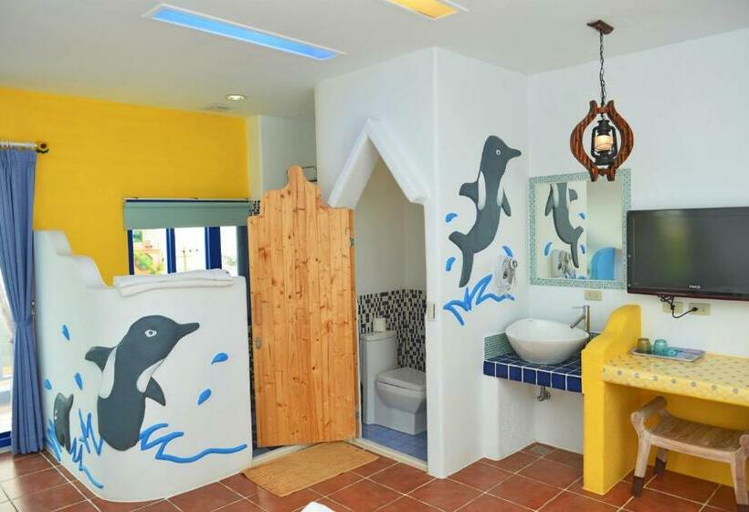 اتاق لوکس با بالکن و چشم‌انداز دریا, Haisu Homestay