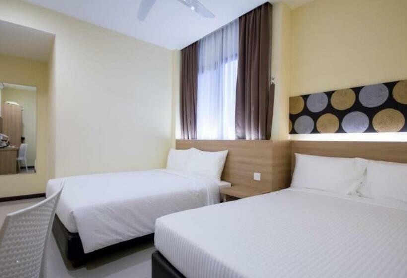 Семейный Номер, 118 Hotel Macalister