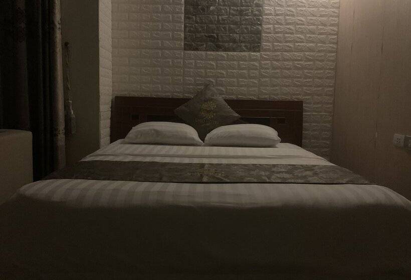 اتاق لوکس, Chio