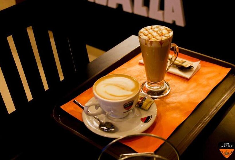 Номер Deluxe с Балконом, Unawatuna Guest