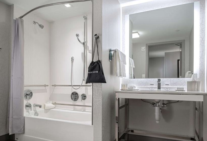 Люкс Адаптированный для Инвалидов, Homewood Suites By Hilton Boston Logan Airport Chelsea