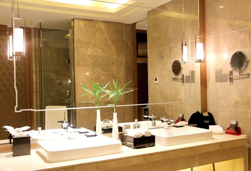 Люкс Повышенной Комфортности, New Century Grand Hotel Hangzhou Zheshang