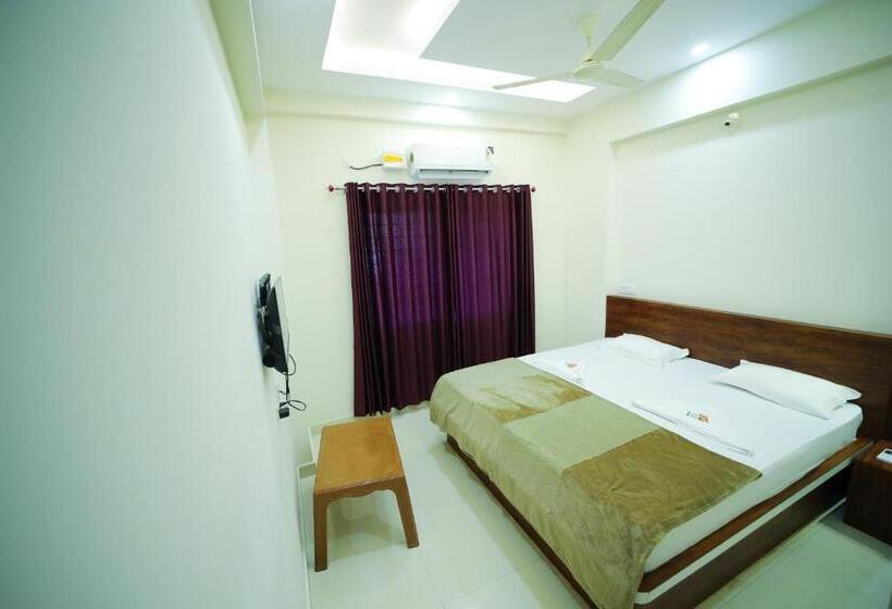豪华房间, Radhma Residency