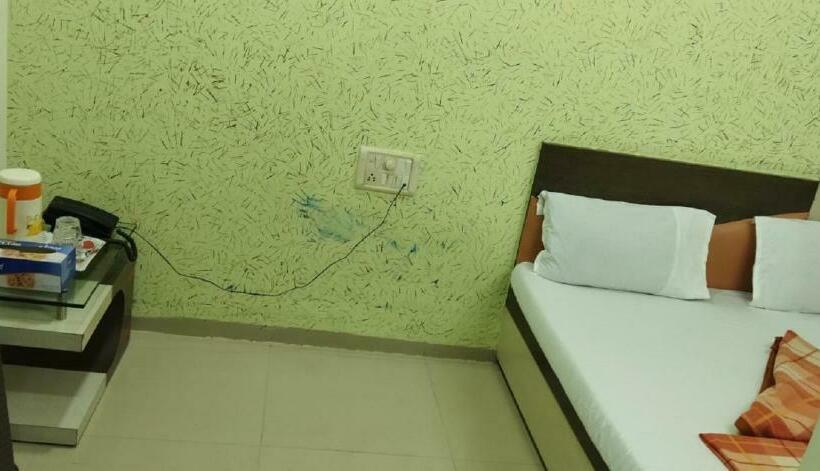 Номер Стандарт Трехместный, Welcome, Mumbai