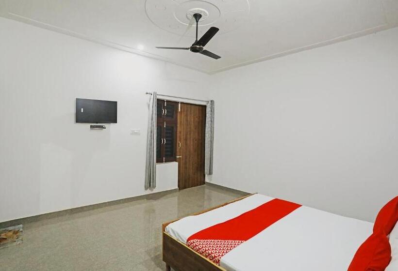 Трехместный Номер Классика, Oyo Flagship Hotel Yuvraj Plaza