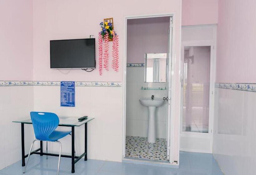 اتاق استاندارد با تراس, Phương Tú Hostel