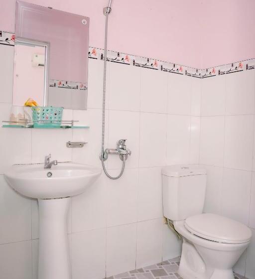 اتاق خانوادگی, Phương Tú Hostel