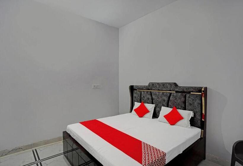 Üç Kişilik Klasik oda, Oyo Flagship Hotel Blue Moon