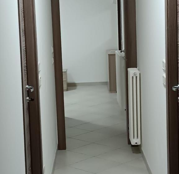 اتاق استاندارد, B&b Le Luci Super Camera In Attico Interno 3 Rose Rosse