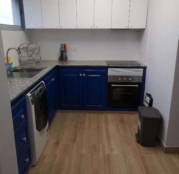 Номер Стандарт Совместная Ванная, Hostal Mari, Alquiler Habitación Privada En Hostal, 6 Habitaciones Cerca De La Universidad Y Aeropue