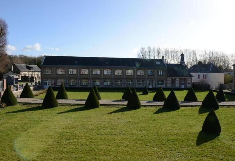 Номер Стандарт, Le Chateau De Chantereine
