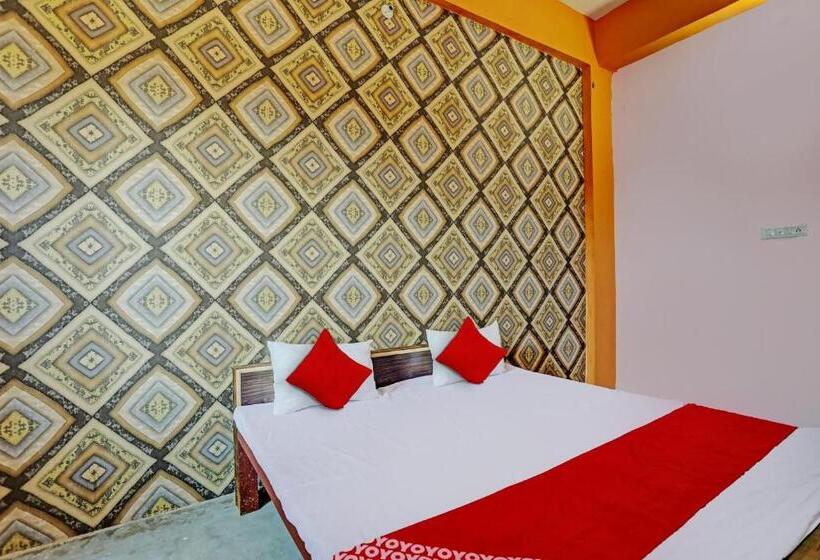 Трехместный Номер Классика, Oyo Flagship 81496 Goldy Palace