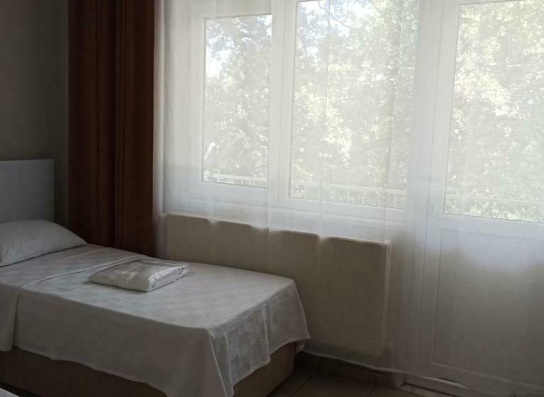 Номер Стандарт, Nilhan Otel