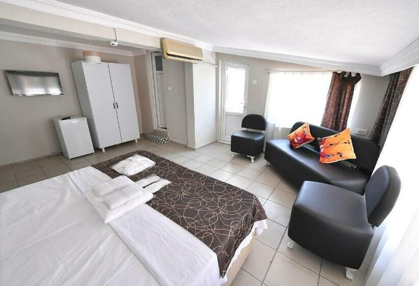 Люкс с Террасой, Nilhan Otel