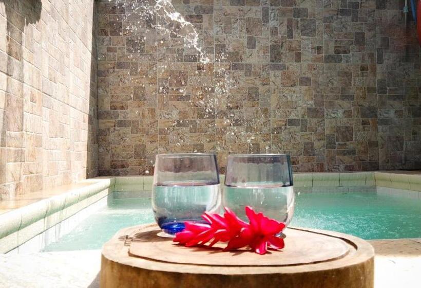Четырехместный Номер Стандарт Вид на Сад, Canto Das Toninhas Guest House