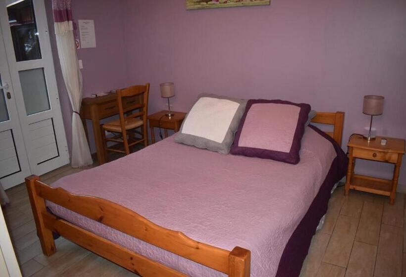 Номер Стандарт, Chez Augustin