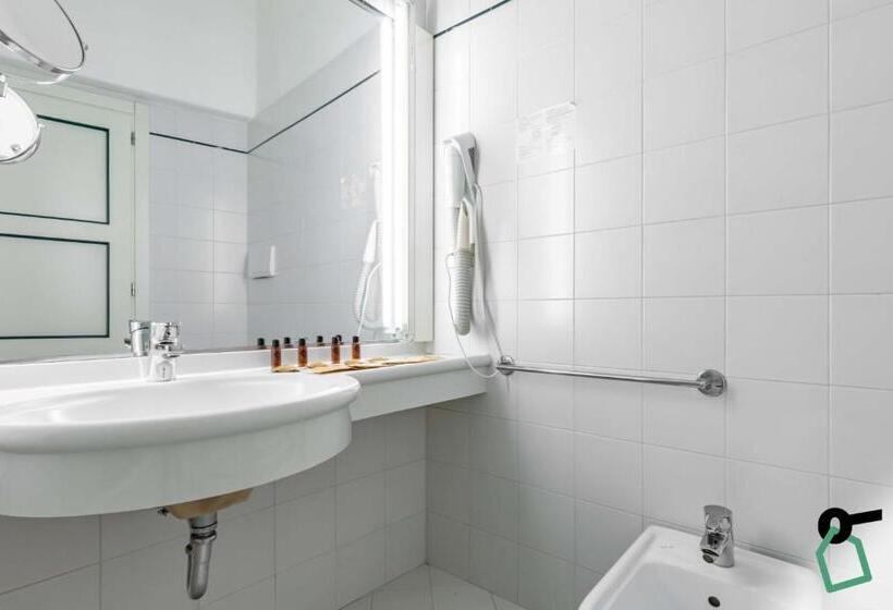 اتاق استاندارد با چشم‌انداز کوهستان, Hotiday Room Collection   Sauze Torre