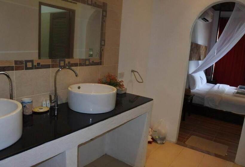Номер Deluxe Вид на Море, Coral Garden Resort