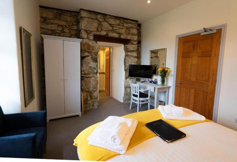 Стандартный Номер Кровать Кинг, Grapes Hotel, Bar & Restaurant Snowdonia Nr Zip World