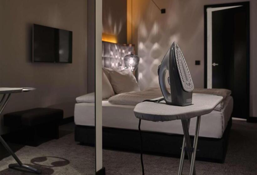 Апартаменты 2 Спальни, Adina Apartment Hotel Nuremberg