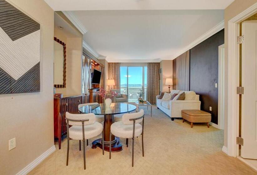 발코니가 있는 스위트, Luxurious 1 Bd/2bth Premium Suite Mgm Signature W/balcony