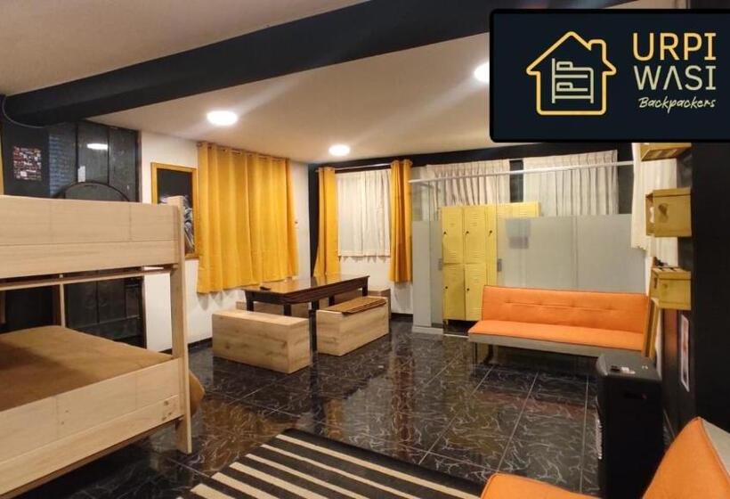Кровать в Общей Комнате, Urpi Wasi Backpackers
