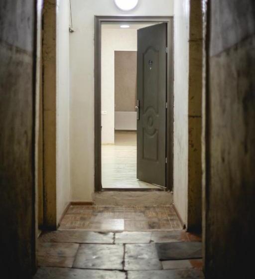 اتاق استاندارد سه نفره, Moedani Very Center Apartments In Kutaisi