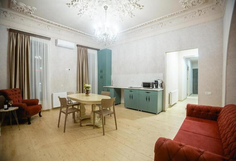 اتاق خانوادگی, Moedani Very Center Apartments In Kutaisi