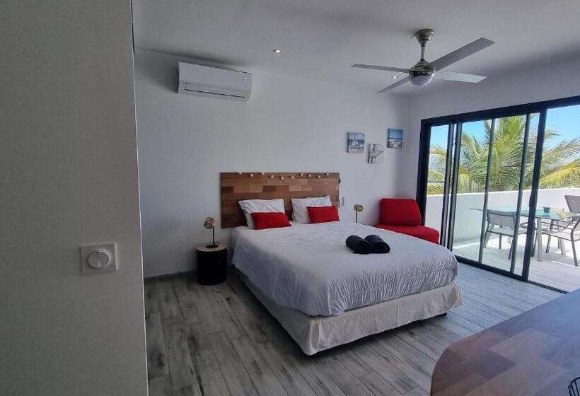 اتاق لوکس با بالکن و چشم‌انداز دریا, Vue Sur Mer