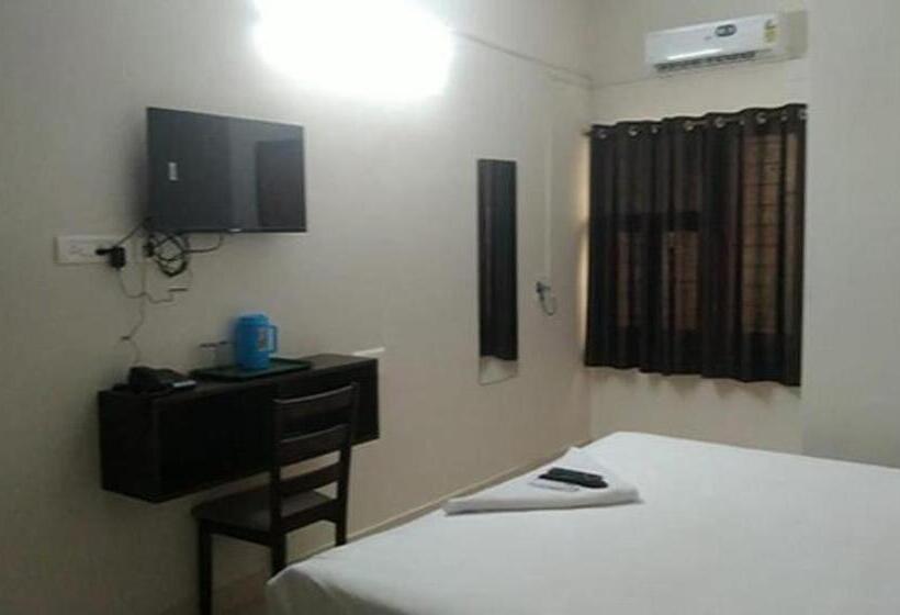 Номер Deluxe, Fabexpress Epic Residency   Nr Dlf It Park & Chennai Trade Center