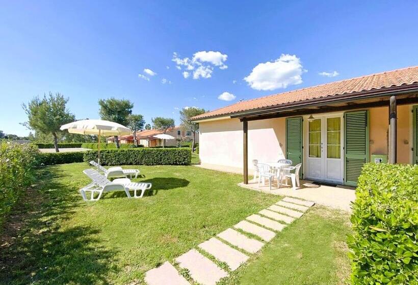 带1个卧室的公寓, Residence With Swimming Pool In Mazzanta Just 600 Meters From The Beach