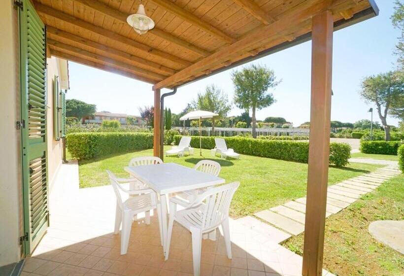 带1个卧室的公寓, Residence With Swimming Pool In Mazzanta Just 600 Meters From The Beach