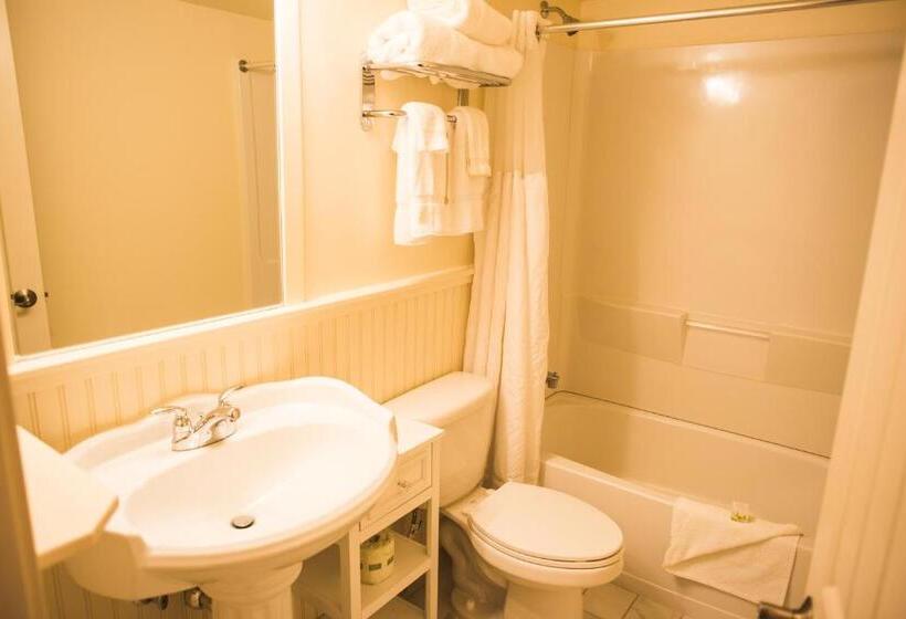 带大床的标准间, Circle Hotel Fairfield