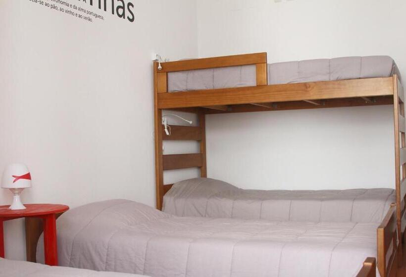 Четырехместный Номер Стандарт с Балконом, Hostel 2300 Thomar