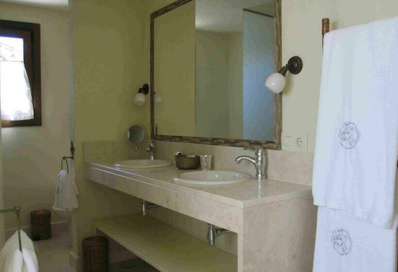 Suite, Nabia