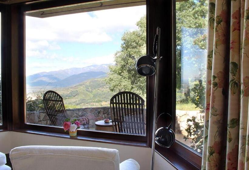 Habitación Superior con Terraza, Nabia