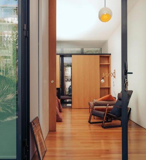 اتاق لوکس با چشم‌انداز باغ, Rosa Et Al Townhouse