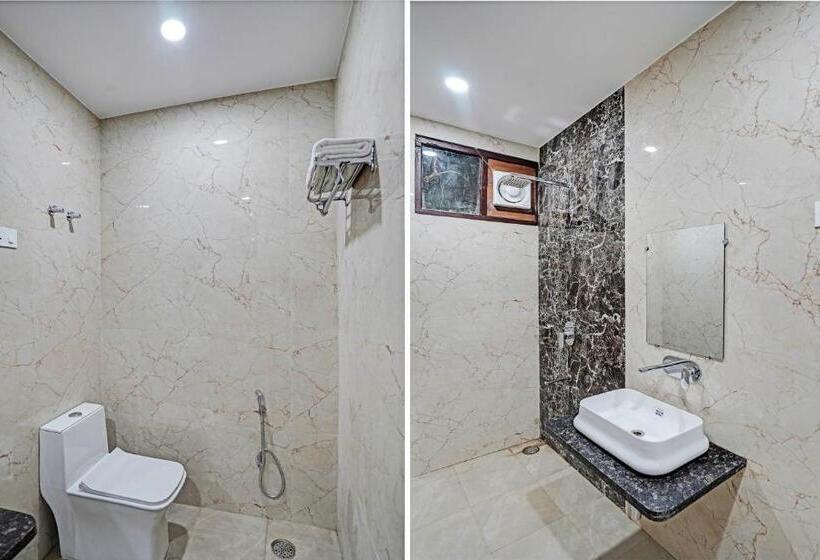 Трехместный Номер Классика, Fabhotel Relax Inn I