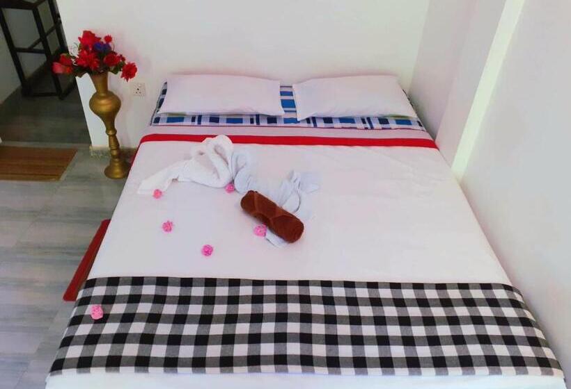 Номер Стандарт Трехместный, Green Shade Resort & Haritha Sewana