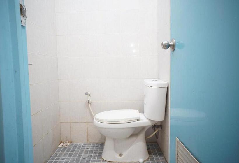 豪华房间, Oyo Life 93038 Kost Putra Malilah