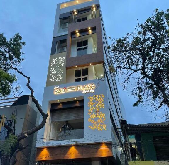 共用房间的床, Rsb Plaza