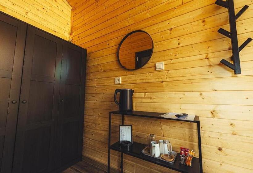 Номер Стандарт, Saint Constantine Mountain Retreat