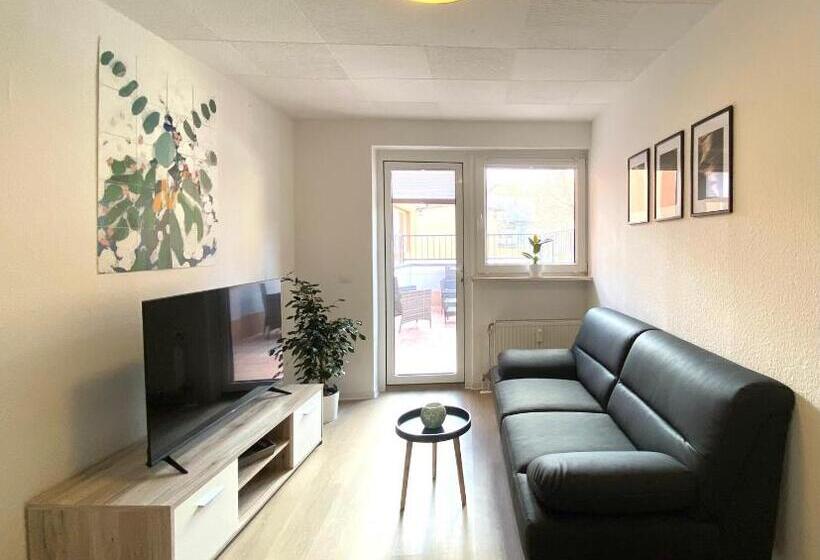 Апартаменты 1 Спальня, Gemütliche Unterkünfte Für Längeren Aufenthalt Und Monteure Inkl Balkon, Waschmaschine, Wifi, Küche