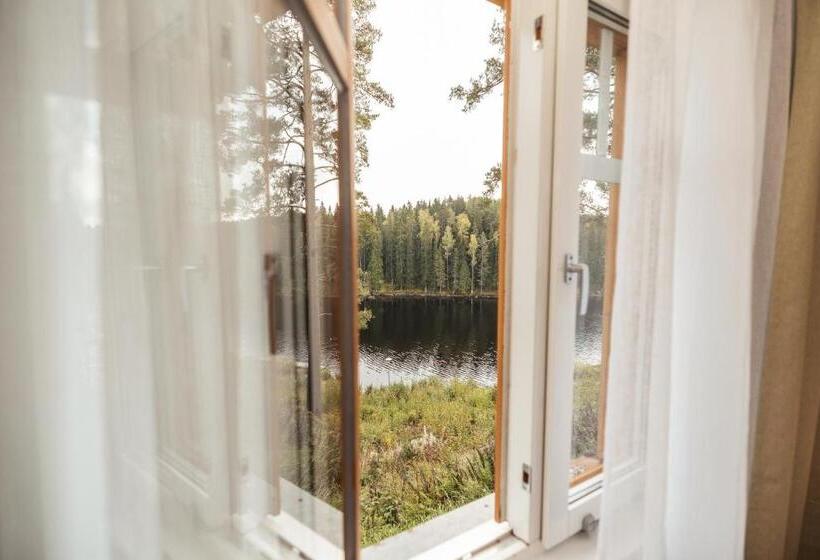Полулюкс, Barken Lodge