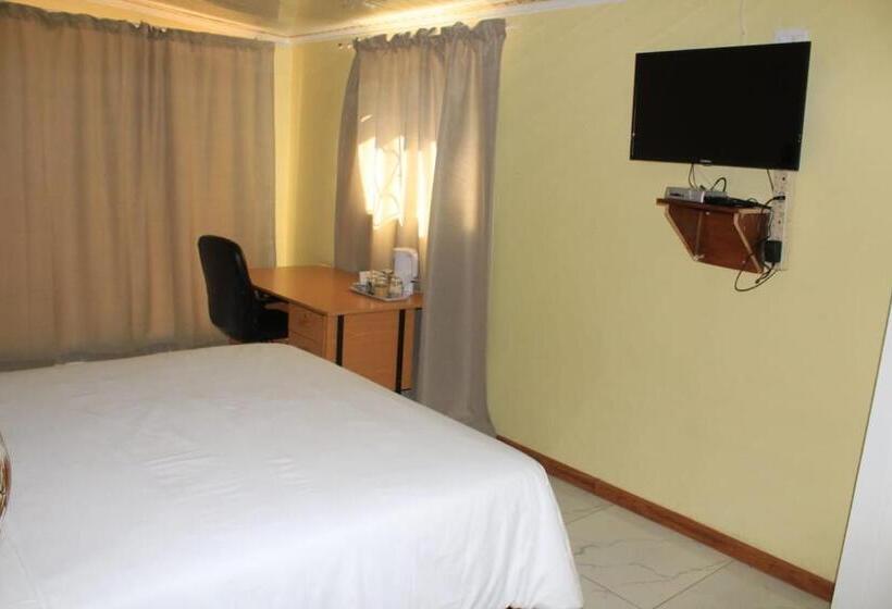 Номер Стандарт, Kekeli B&b