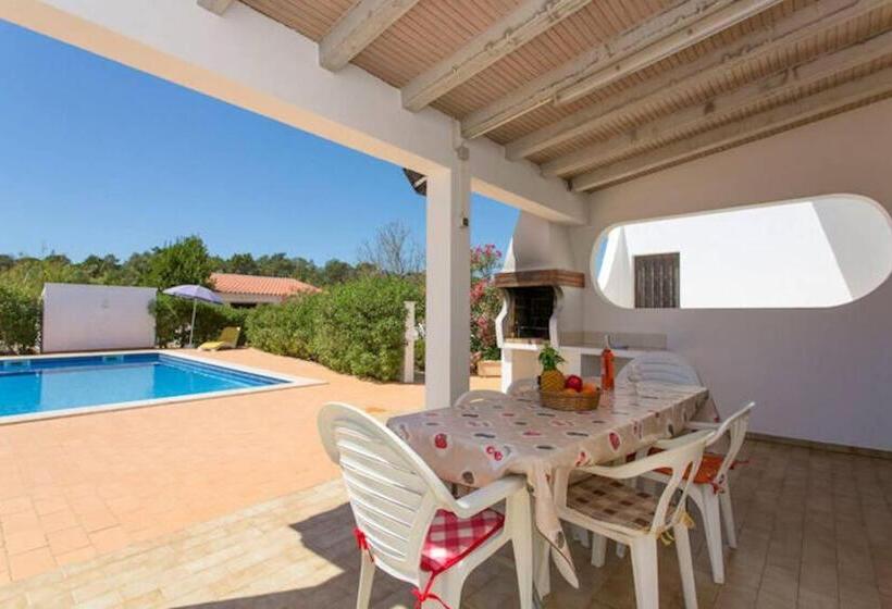 Вилла 1 Спальня, Casa Silver, Gale   Sleeps 9 Close To Amenities And Beach!