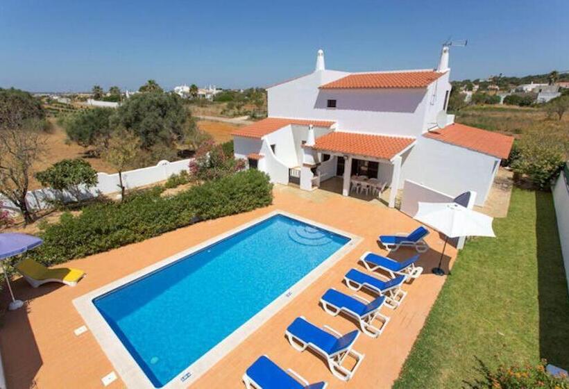 Вилла 1 Спальня, Casa Silver, Gale   Sleeps 9 Close To Amenities And Beach!