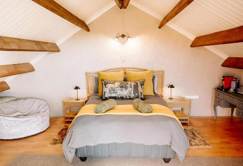 Дом 3 Спальни, Breathe Accommodation