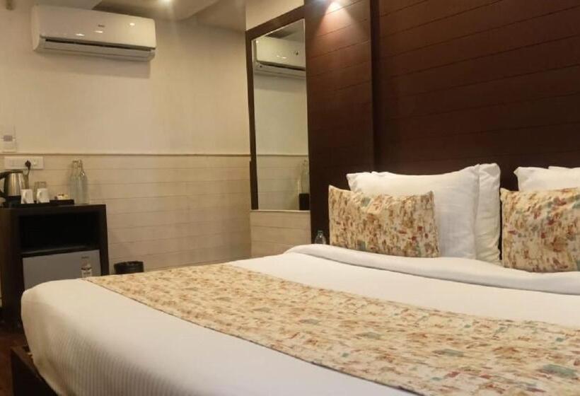 디럭스 룸, Yashshree Mussoorie Mall Road